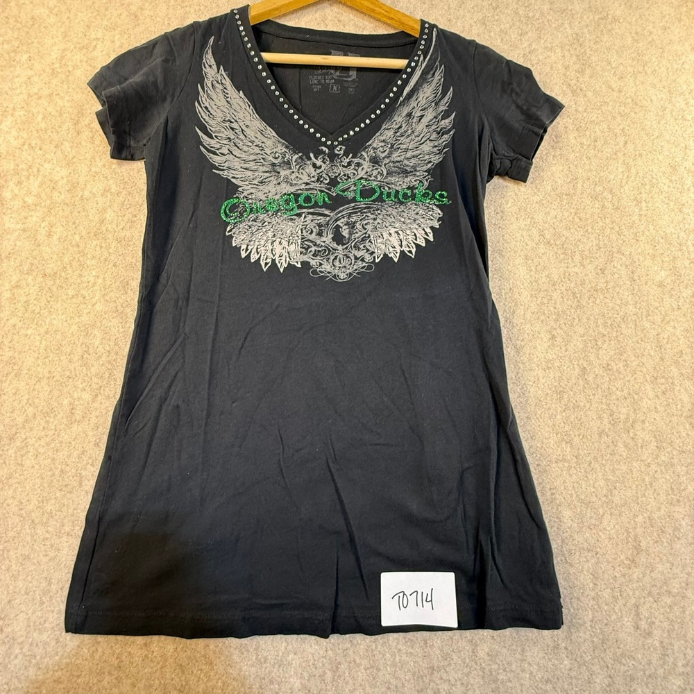 Oregon Ducks Womens V-Neck Graphic T-Shirt Black Rhinestone Winged Crest Size M